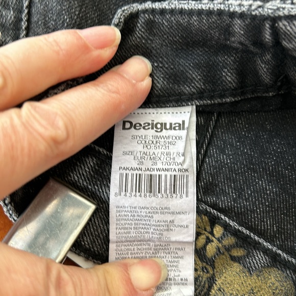 DESIGUAL black wash denim skirt size 28 (US8) - Picture 14 of 15